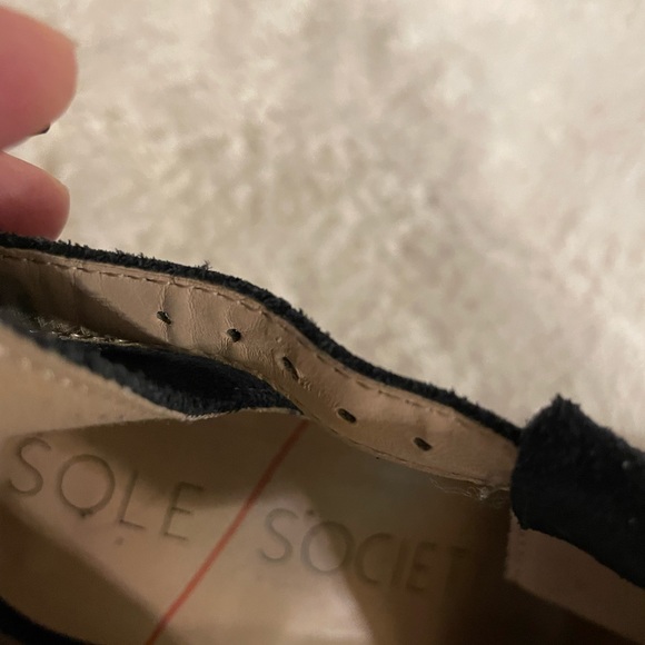 Sole Society Ferris Navy Suede Cut-out booties with Ankle buckles, sz 9.5 - Picture 7 of 7